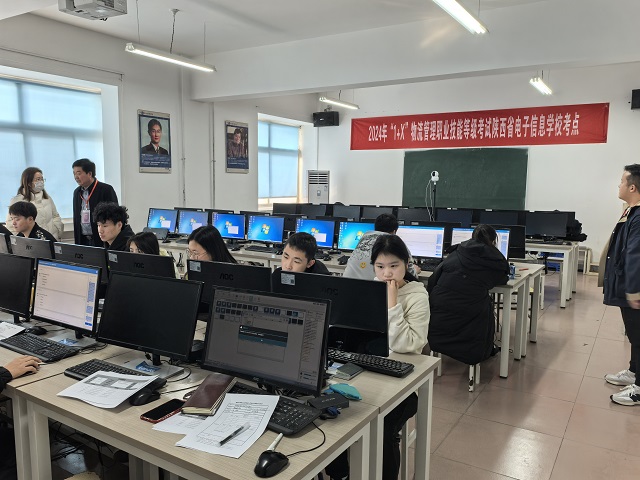 圖為考試現場 - 副本.jpg