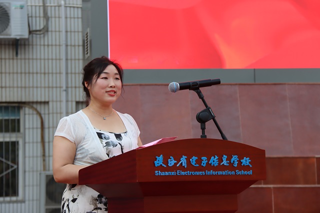 家長代表發言.jpg